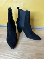 Steve Madden SUBTLE Ankle Boots Black Suede Women's 8.5 M Block Heel Pointed Toe