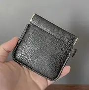 Doowops Magic VDR Quiver Plus Magic Tricks Leather Coin Purse Coin Appearing Vanishing Magic Magician Close Up Street Illusions Gimmick Props