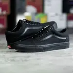 VANS 鞋款全黑 CLASSICS OLD SKOOL 男/女