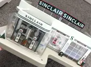 MIB NRFB DANBURY MINT 1:24 SINCLAIR SERVICE GAS STATION CLOCK LIGHTS UP W/PAPERS
