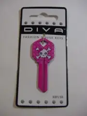 NEW - LOT OF 2 - DIVA FASHION HOUSE KEY BLANK KW1/66 - PINK SKULL & CROSSBONES