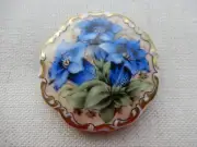VINTAGE GERMAN SIGNED H.P. SCHUMANN HAND PAINTED PORCELAIN FLORAL PIN/BROOCH TAG
