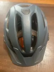 Giro Manifest Spherical Adult Dirt Matte Harbor Blue Small -Open Box