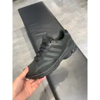 在飛比找蝦皮購物優惠-<Taiwan小鮮肉>ADIDAS SPIRITAIN 20