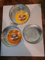 Lot 3 - 3" Tall Springform Cheesecake Pans 8.5, 9.5 &10 Inch width