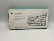 Logitech Wired Keyboard with 30-Pin for Apple iPad 1/2/3rd Gen - White (Y-B0005)