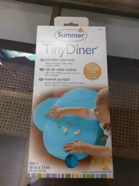 在飛比找Yahoo!奇摩拍賣優惠-[全新] 美國 Summer Infant 可攜式防水學習餐