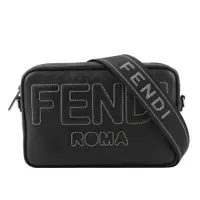 在飛比找誠品線上優惠-【FENDI 芬迪】FF Logo Shadow 皮革相機斜