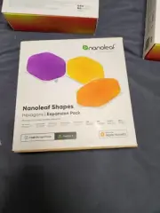 Nanoleaf Shapes Hexagons Expansion Pack w/3 Panels/3 Mounting Plates/3 Linkers
