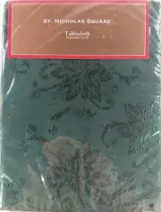 St. Nicholas Square Green Christmas Tablecloth Poinsetta Scroll 70" Round NEW