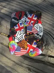 Fender Metal Guitar Pick Light Switch Cover Vintage Look, Metal Peace Rock & Rol
