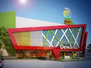 新埠頭德瓦爾納會議飯店Dewarna Hotel and Convention Bojonegoro