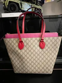 在飛比找Yahoo!奇摩拍賣優惠-9成新正品~GUCCI 雙G logo防刮皮托特包/大包 A