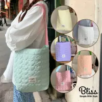 在飛比找momo購物網優惠-【Bliss BKK】愛心壓紋鋪棉肩背包 側背包 肩背款(6