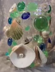Green Blue Sea Shell Pearls Crystal Fish Cave hide Glow in the Dark accents NEW!