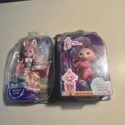Fingerlings Pink Glitter Monkey Rose Bonus Blanket & Bree Bunny ENCHANTIMALS Toy