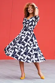 Queen Bee Dress--MAIO-DR388