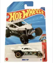 2025 Hot Wheels 92/250 Dune It Up 2/5 Track Aces {White}