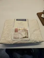 Springmaid Stay Made Full Fitted Sheet White Luxury Blend 250 Thread Count New