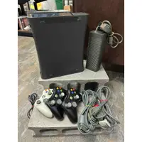 在飛比找蝦皮購物優惠-(二手)Xbox 360 主機＋搖桿*3 無盒裝+遊戲片*1