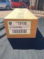 New Box Of 24 GE F17 T8 SPX30 3000K 15W Medium Bi Pin Starcoat Lamps 2ft. 72132