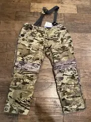 Under Armour UA Revenant WINDSTOPPER Camo Hunting Pants Size XXL
