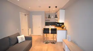 Modern 1BR in Leith - 10 min city!