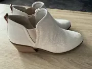 Women’s Dr Scholl’s Laurel Chelsea Boot-Oyster-Size 8