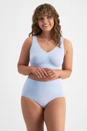[Bonds] Bonds Women's Seamless Full Brief in Helium Size: 16 16 Helium