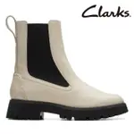 【CLARKS】女靴 STAYSO RISE 現代簡約方頭切爾西靴 短筒靴(CLF74711B)