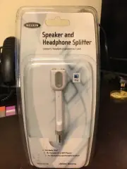 Belkin F8V234-GLD-APL Speaker and Headphone Splitter D3