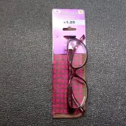 Foster Grant E-Z Reader Fashion +1.25 Monica Magenta Reading Glasses