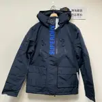 跩狗嚴選 男款 極度乾燥 SUPERDRY ULTIMATE 深藍 外套 風衣 防水 防風 戶外運動 多口袋 科技布料 保暖中空棉 情侶款