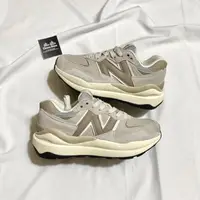 在飛比找蝦皮購物優惠-Newbalance crt 574,530,300 新款高