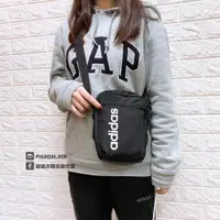 在飛比找蝦皮購物優惠-【豬豬老闆】Adidas bag 側背包 小包 黑色 LOG