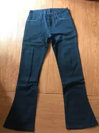 在飛比找Yahoo!奇摩拍賣優惠-Levi’s 26腰 白標 3D 牛仔褲 LEVIS