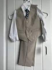 NWT New Van Heusen Boys 24 Month 4 Pc Suit Tan Pants Shirt Vest Tie Very Nice!!