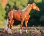 Breyer Traditional Ideal Series - Palomino