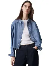 [Calvin Klein Jeans] Cropped Dad Denim Shirt in Blue
