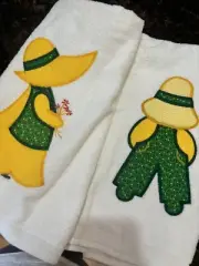 2 Vintage CANNON kitchen towels Sugar & Spice Farmer & Sun Bonnet Yellow Green