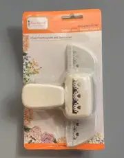 Dress My Craft DOTTED HEART BORDER PUNCH #DMCT4746 W/Bonus Sequin Embellishments