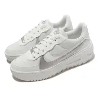 在飛比找momo購物網優惠-【NIKE 耐吉】休閒鞋 Wmns AF1 PLT AF O