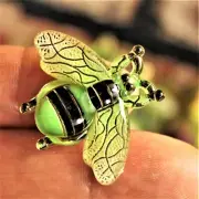 RESIN BEE CHARMS, Flat Back Cabochons, Lifelike Bumble Bee, Small Gift For Kids