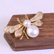 Gold Plated 925 Sterling Silver Natural Freshwater Pearl Honeybee Brooch Pin