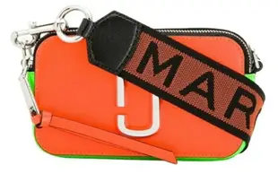 領券結帳$3600｜MARC JACOBS MJ M0014503 SNAPSHOT寬肩帶單肩斜跨相機包小方包【LiDu代購】｜全館4折up，領券結帳↘最高再折700★超取宅配免運