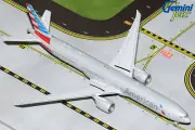 1:400 GeminiJets American BOEING 777-300ER Passenger Airplane Diecast Model
