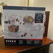 Vintage Pyrex Corning 5 piece Bake-A-Cake Set 1995 New In Sealed Box