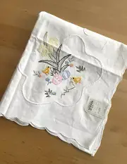Easter Tablecloth Square Shape 100% Baumwolle Eggs & Chicken Pattern