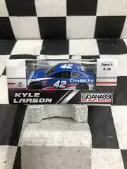 2018 Kyle Larson #42 *CREDIT ONE PATRIOTIC* Camaro ZL1 NASCAR C42186503KL 1:64