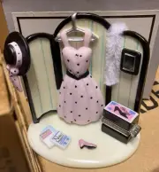 PORCELAIN HINGED BOX Dressing Room with High Heel Trinket Midwest PHB New in Box